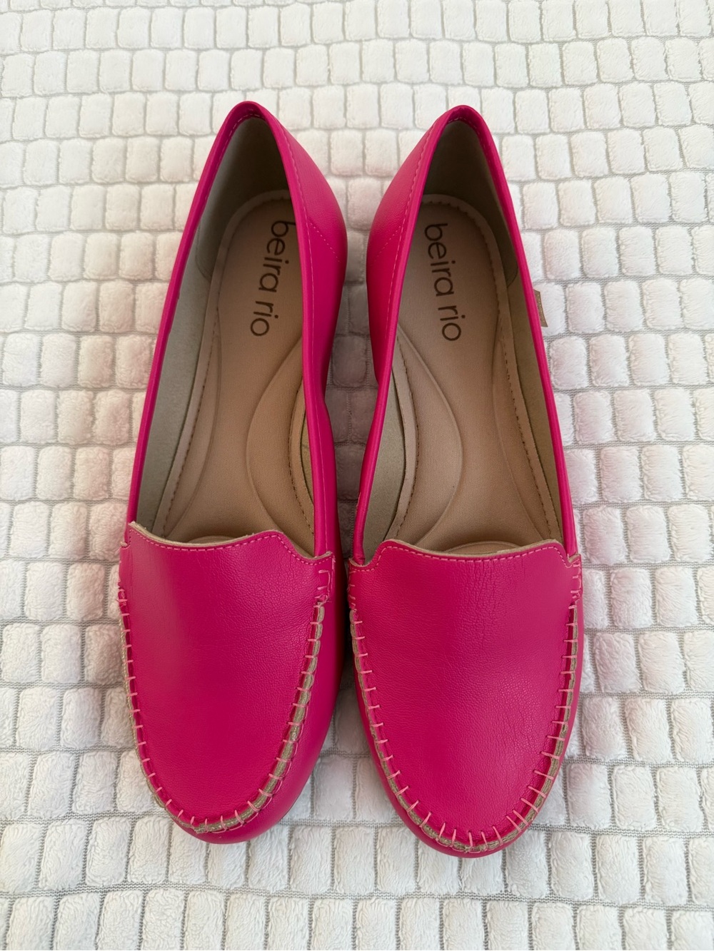 Beira Rio Women’s Hot Pink Slip-On Loafers